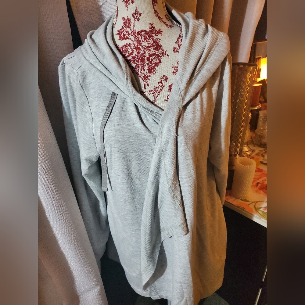 Simply Vera Wang Simply Breathe Womens jacket